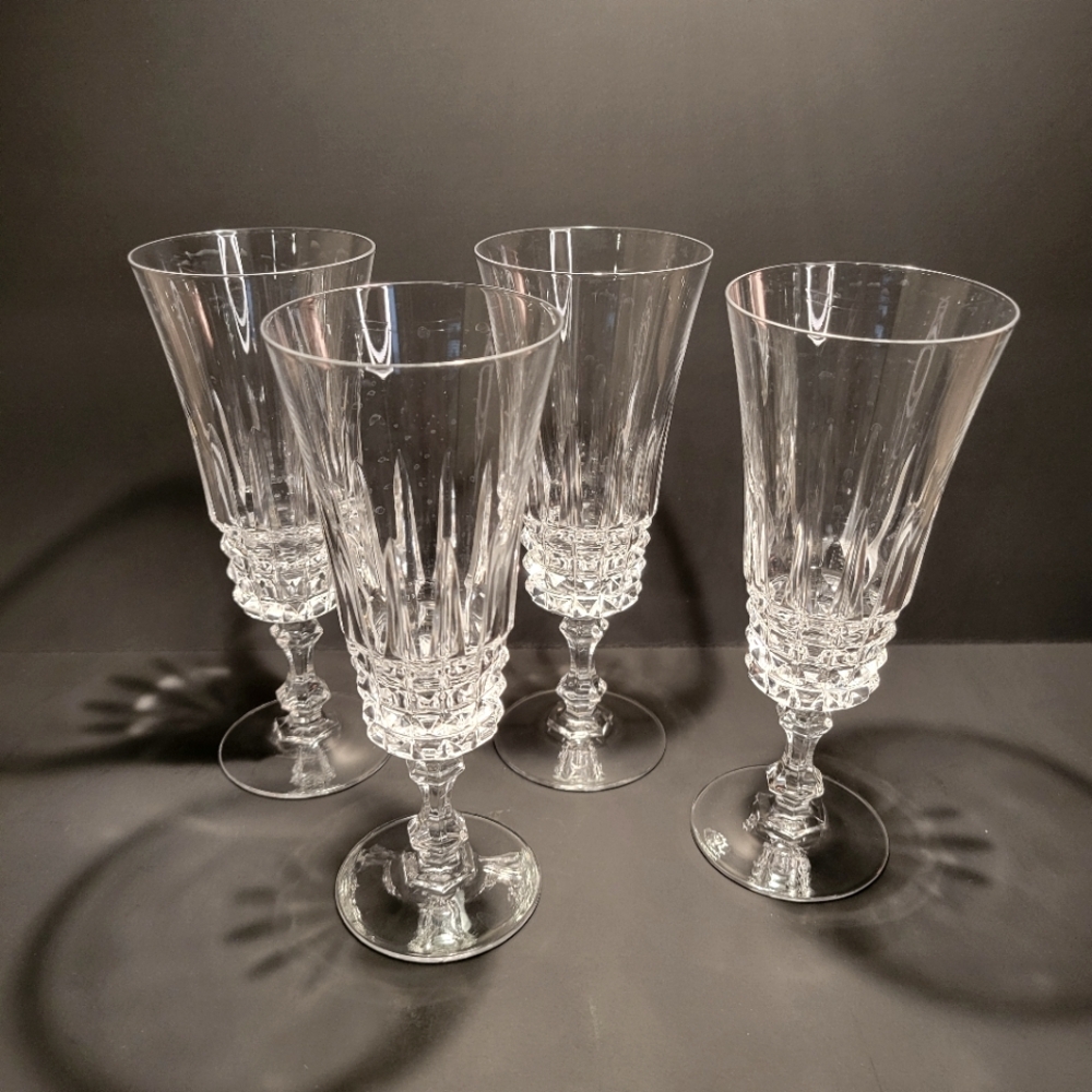Set Of 4- W.M. Dalton 24% French Lead Crystal Champagne Flutes , Glassware